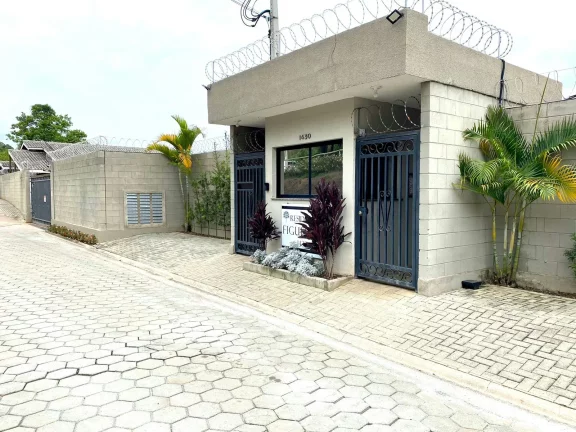 Imagem Casa à venda com 2 quartos, sendo 1 suíte, no condomínio Figueiras, Atibaia - SP