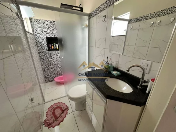 Imagem Casa com 3 dormitórios à venda