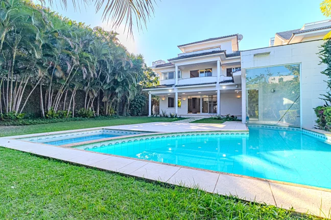 Casa à venda no condomínio CRYSTAL LAKE - 6 quartos por R$ 4.750.000,00 - Barra da Tijuca, Rio de Janeiro - RJ
