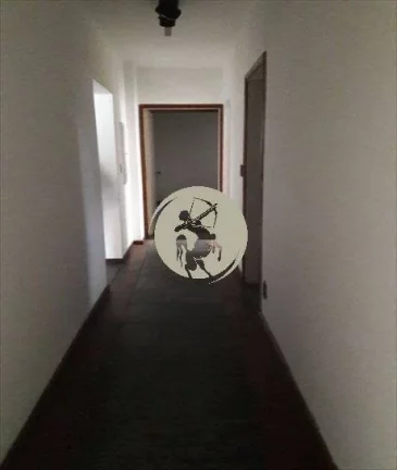 Imagem OPORTUNIDADE!!! PARA INVESTIDORES APARTAMNTO GRANDE, FRENTE, COM ELEVADOR, LOCALIZAÇÃO PREVILEGIAD...