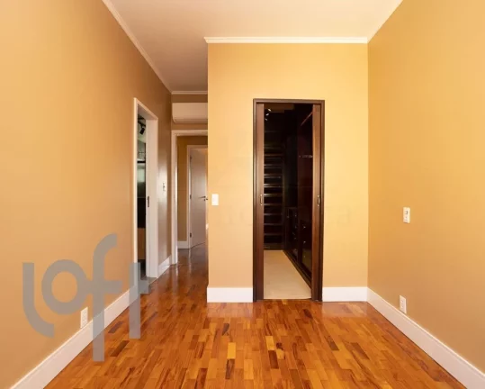 Imagem Apartamento em Perdizes com 145m² em rua tranquila e andar alto.