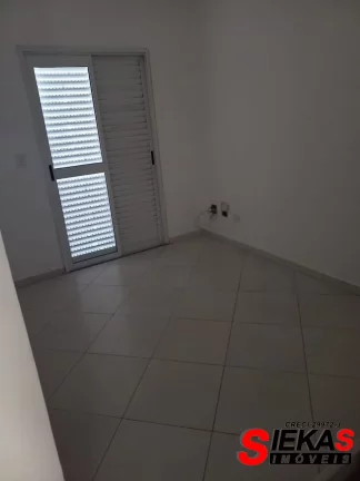 Imagem Excelente oportunidade! Casa em condomínio à venda na Vila Matilde, São Paulo-SP, com 3 quartos, 1 suíte, 2 banheiros, 4 vagas de garagem e 198m².