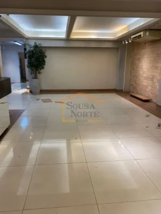 Imagem Sobrado Comercial com 283 m² de área construída. O imóvel conta com 5 salas, sendo 2 amplas, coz...