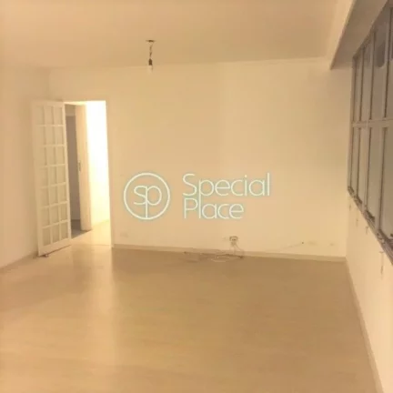 Imagem Apartamento com 180m² a venda no Itaim Bibi com ambientes amplos e claros. Living para dois ambient...