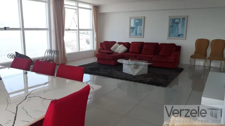 Imagem Apartamento para Temporada em Balneário Camboriú / SC no bairro Centro