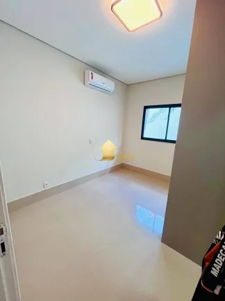 Imagem Casa 3 suítes composta com planejados Condomínio Alphaville 2