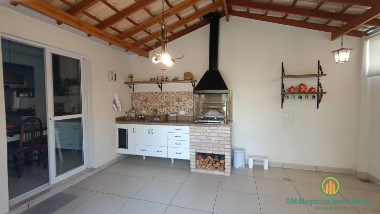 Imagem Linda Casa no cond. Reserva Granja Vianna - Jd. Passargada