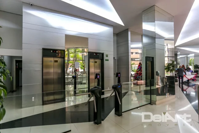 Imagem Sala/Conjunto Comercial LOCADA - 97,42m2 + 02 vagas - Edifício Curitibano Prime Center - R$ 800.000,00 - Água Verde.