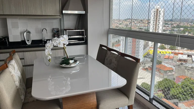 Imagem Apartamento com 93 m² 2 Dormitorios sendo 2 Suites 4 Vagas de Garagens