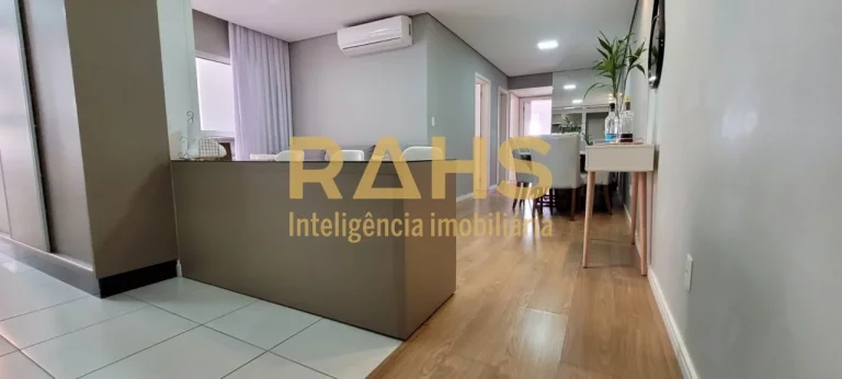 Imagem Ótimo apartamento com 3 quartos, sendo 1 suíte, localizado no bairro Costa e Silva, próximo a Pan...