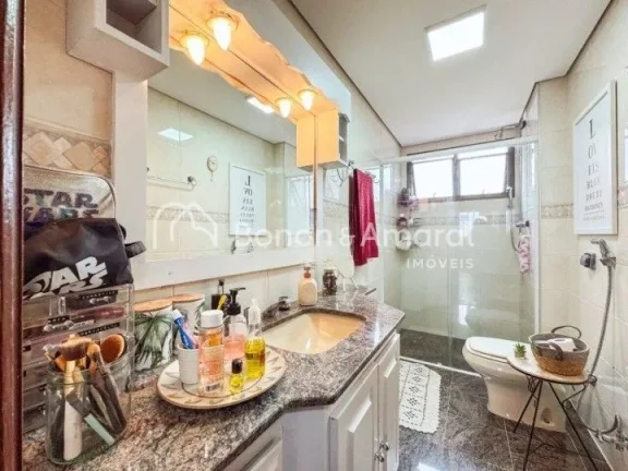Imagem Este apartamento oferece 174 m² de área total e 148 m² de área construída, distribuídos de for...