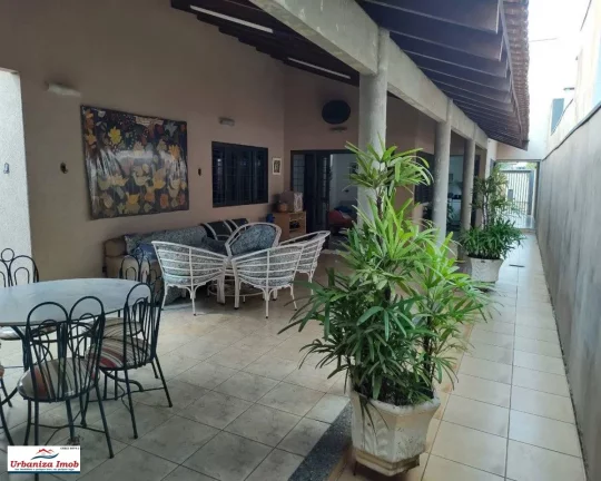 Imagem Casa Térrea à Venda, Jardim São Lourenço, 4 Quartos, 248 m2