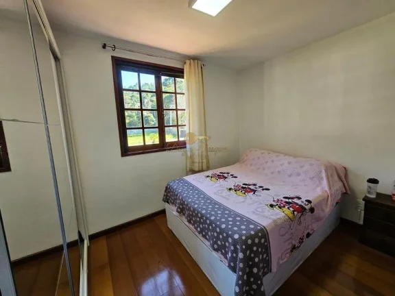 Imagem Casa em Condomínio para Venda em Teresópolis / RJ no bairro Parque do Imbui