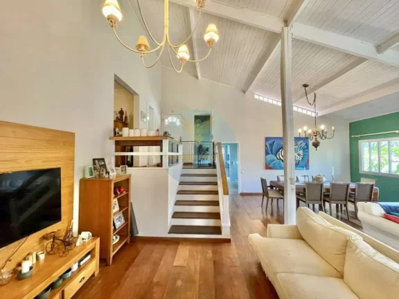 Imagem Casa em Condomínio a Venda no bairro Granja Viana - Cotia, SP