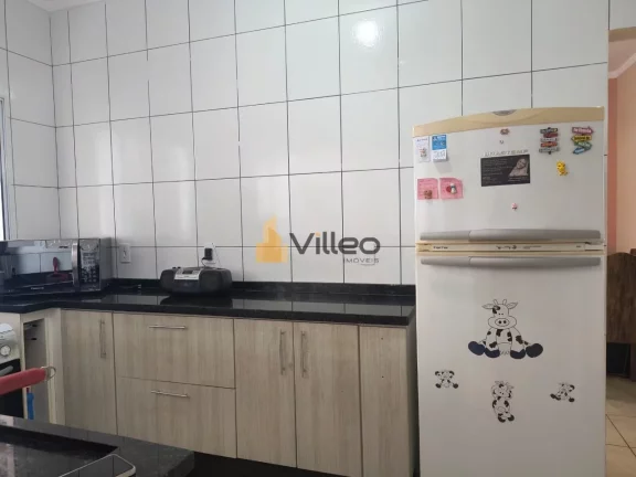 Imagem 2 Dormitórios bem distribuídos - sendo 1 suíte espaçosa, projetada para oferecer privacidade e c...