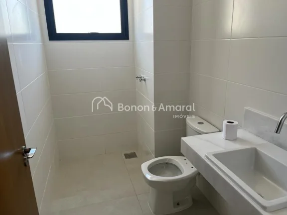 Imagem Localizado na principal rua do Cambuí, este apartamento é perfeito para quem busca investimento co...