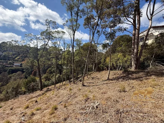 Imagem Terreno á venda em Campos do Jordão-SP
