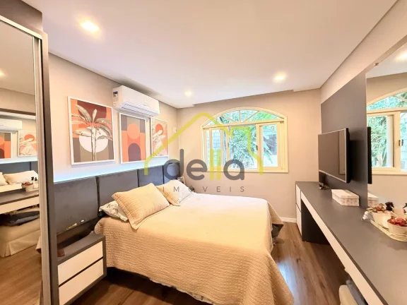 Imagem Casa plana e averbada no Saguaçú próximo ao colégio Bom Jesus!