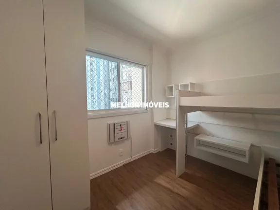 Imagem Locação anual quadra mar mobiliado com 3 dormitórios sendo 1 suíte localizado em Balneário Camboriú.