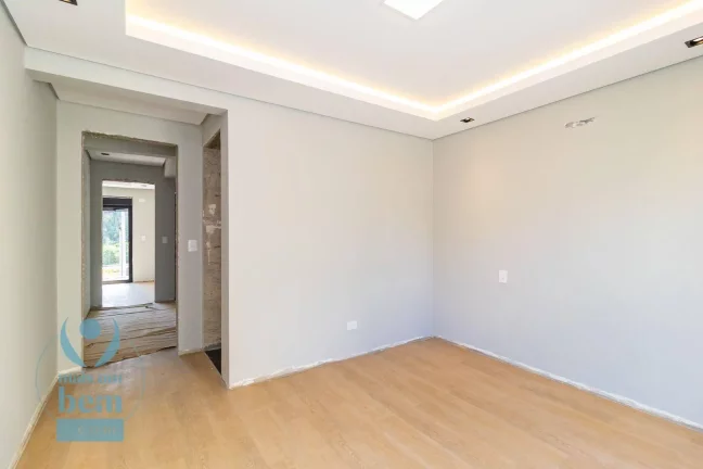 Imagem Sobrado Alto Padrão com 3 Suítes, 4 Vagas, Espaço Gourmet à venda, 290 m² por R$ 1.700.000 - Costeira - São José dos Pinhais/PR