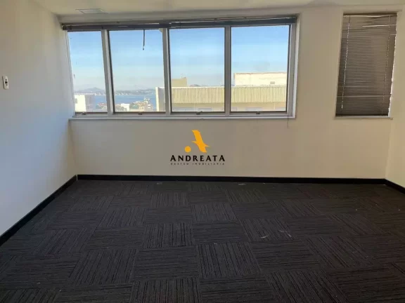 Imagem Rua do Ouvidor - Centro - Alugo Maravilhoso andar comercial - com 311m2 - R$4.200,00
