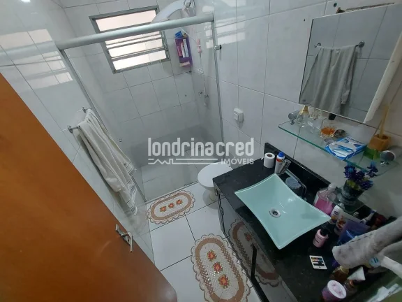 Imagem Casa à Venda na Zona Leste – 2 Quartos, Área Gourmet, Garagem Coberta e Ótima Localização! Perto de Escolas, Mercados e Farmácias. Agende sua Visita!