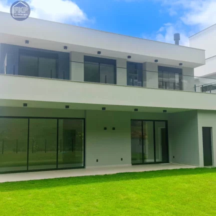 Imagem Casa Alto Padrão 4 suítes!