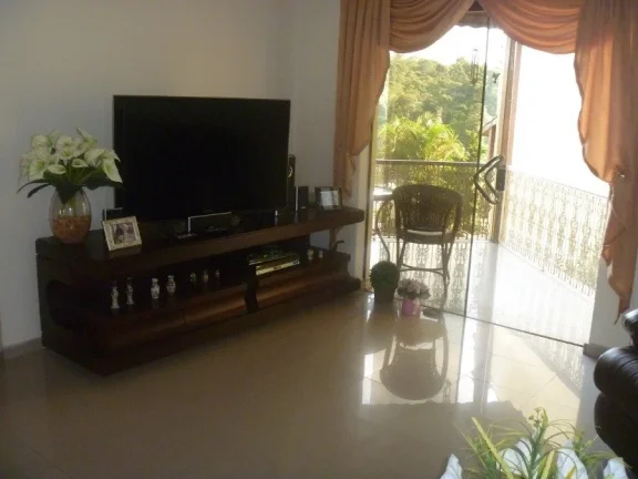 Imagem Casa para Venda por R$1.800.000,00 com 600m², 3 dormitórios, 1 suite e 5 vagas - Aruã, Mogi das cruzes / SP - Cód. 13280