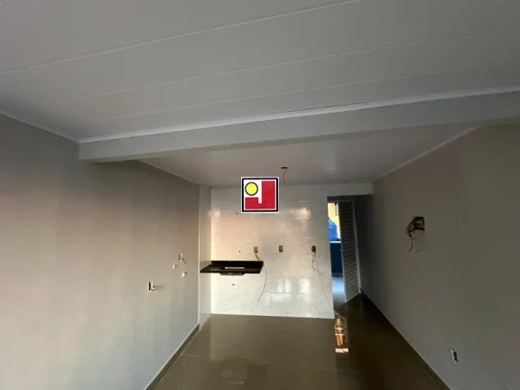 Imagem Alugo Loft e cobertura em Barra de Guaratiba, na rua da Praia. R$1700,00 loft e R$3000,00 cobertura. Atravessou a rua e está no mar. Nunca habitado.