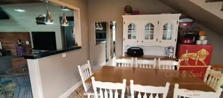 Imagem Linda e ampla casa a venda em Campos do Jordão-SP
