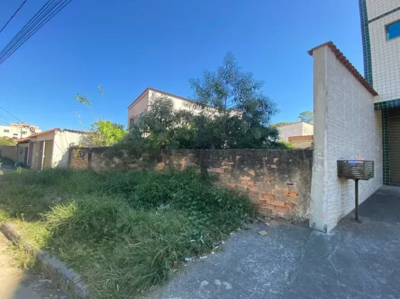 Imagem Oportunidade para Investidores – Terreno com Excelente Potencial no Bairro Monsenhor Mário Quintão!