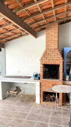 Imagem Sobrado que Financia, 2 Dormitórios sendo 1 suíte, terreno 177m², Área Gourmet Grande, Planejados, 2 Vagas, No Parque Aliança, Ribeirão Pires-SP