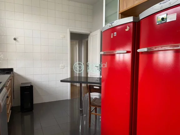 Imagem Excelente apartamento com 228m² no Jardim América. Inteiramente reformado, planta quadrada, pé di...