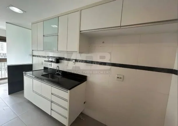 Imagem Apartamento à venda na Barra da Tijuca, 140m2, 4Qtos, 2vgas, Quadra d Praia