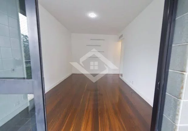 Imagem Apartamento de 4 Quartos para Venda na Lagoa com 380 m²