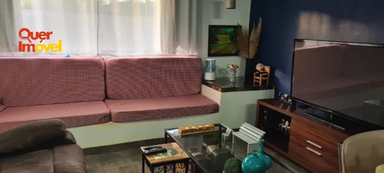 Imagem Imóvel de luxo à venda em Ribeirão Preto: casa com 4 quartos, 1 suíte e 180m² no Parque Residencial Lagoinha. Confira!