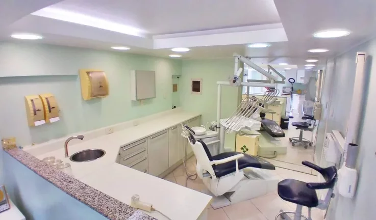 Imagem BAYSIDE - LOJA 50M2 JIRAU VARANDA 2SPLITS PORCELANATO ARMS. PLANEJADOS 1VG