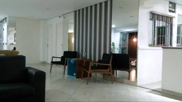 Imagem Flat disponível para locação no Condomínio Waldorf Flat Service, com 30m², 1 dormitório e 1 vaga