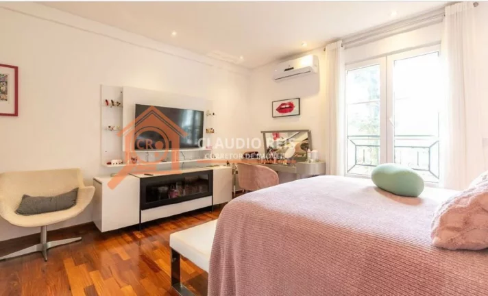 Imagem Casa com 4 Quartos à venda, 533m² - Alto da Boa Vista