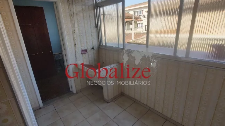 Imagem Oportunidade!!! Apartamento de 3 dormitórios com suíte dependência de empregada completa no bairro do Macuco em Santos (SP) por R$.510.000,00 .