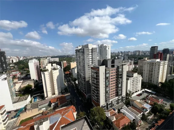 Imagem Cobertura à venda com 3 quartos, sendo 3 suítes, no condomínio Clari Pinheiros, São Paulo - SP