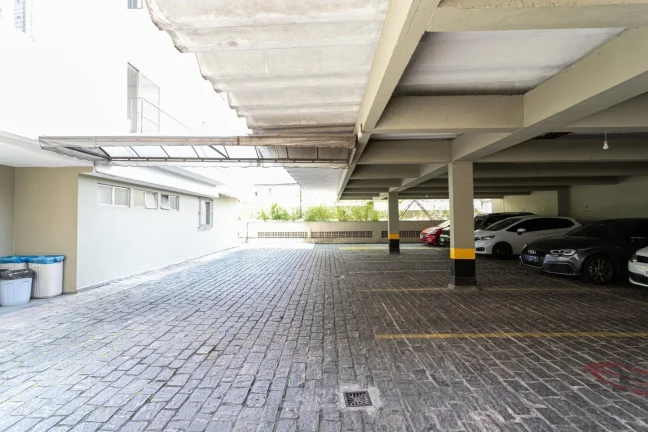 Imagem Apartamento 65M², 2Q, 1 Banheiro, 1 Vaga, Armários, Jardim.