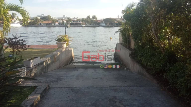 Imagem Casa com 8 dormitórios à venda, 700 m² por R$ 4.500.000,00 - Ogiva - Cabo Frio/RJ