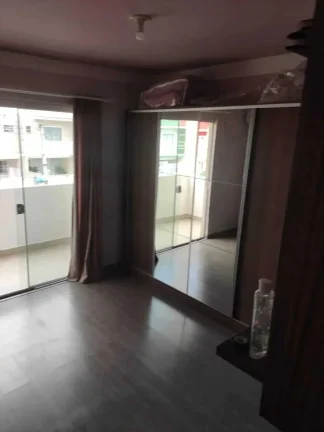 Imagem Sobrado com 2 suítes e 1 vaga na garagem, a 350m da praia em - Balneário Piçarras/SC