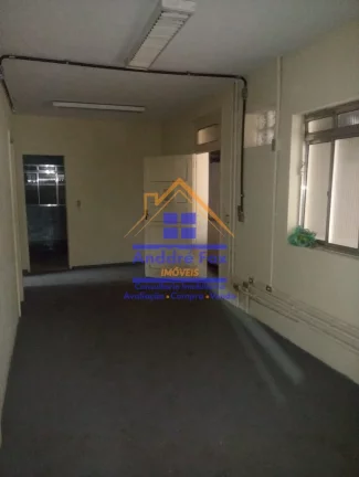 Imagem Galpão, Deposito, Armazém com escritório e um apartamento à venda, Penha, Rio de Janeiro, RJ