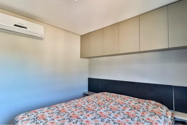 Imagem VIVC 339 Apto 610371008-101 - Apartamento à venda no bairro Vila Ipiranga - Porto Alegre/RS