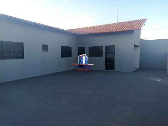 Casa térrea no Jardim Mugnaini  2 dorms