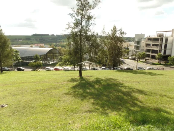 Imagem Terreno a venda no Centro Comercial Alphaville Campinas em Campinas. 

Estuda Permuta e Parcelamento...