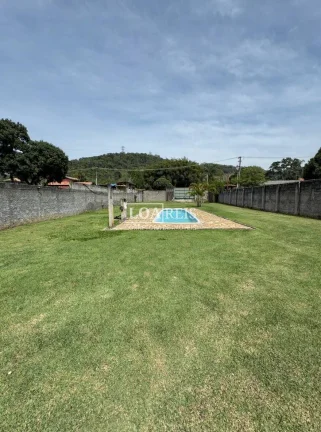 Imagem Chácara em Santa Branca – 3 dormitórios, 1 suite - 1500m²