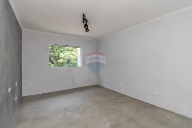 Imagem Oportunidade Casa Comercial na Rua Verbo Divino – O Espaço Ideal para o Seu Negócio!